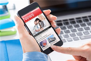 Auxiliary tools for carving knife blades are also important